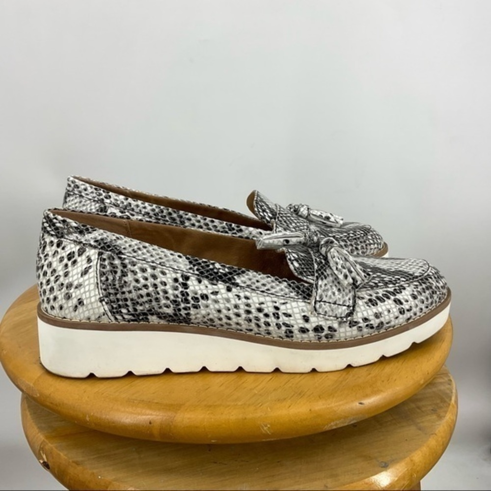 Preston and York Hollie snake print Leather platform loafer 8